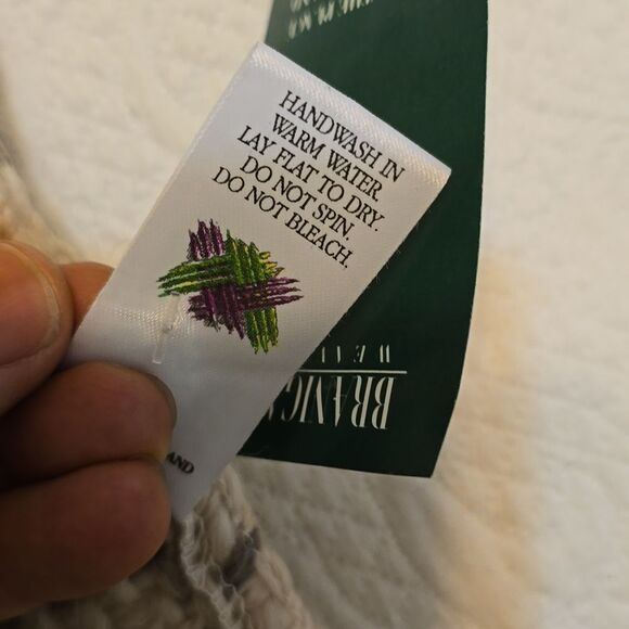 Branigan Weavers Irish Wool Scarf - Picture 5 of 6